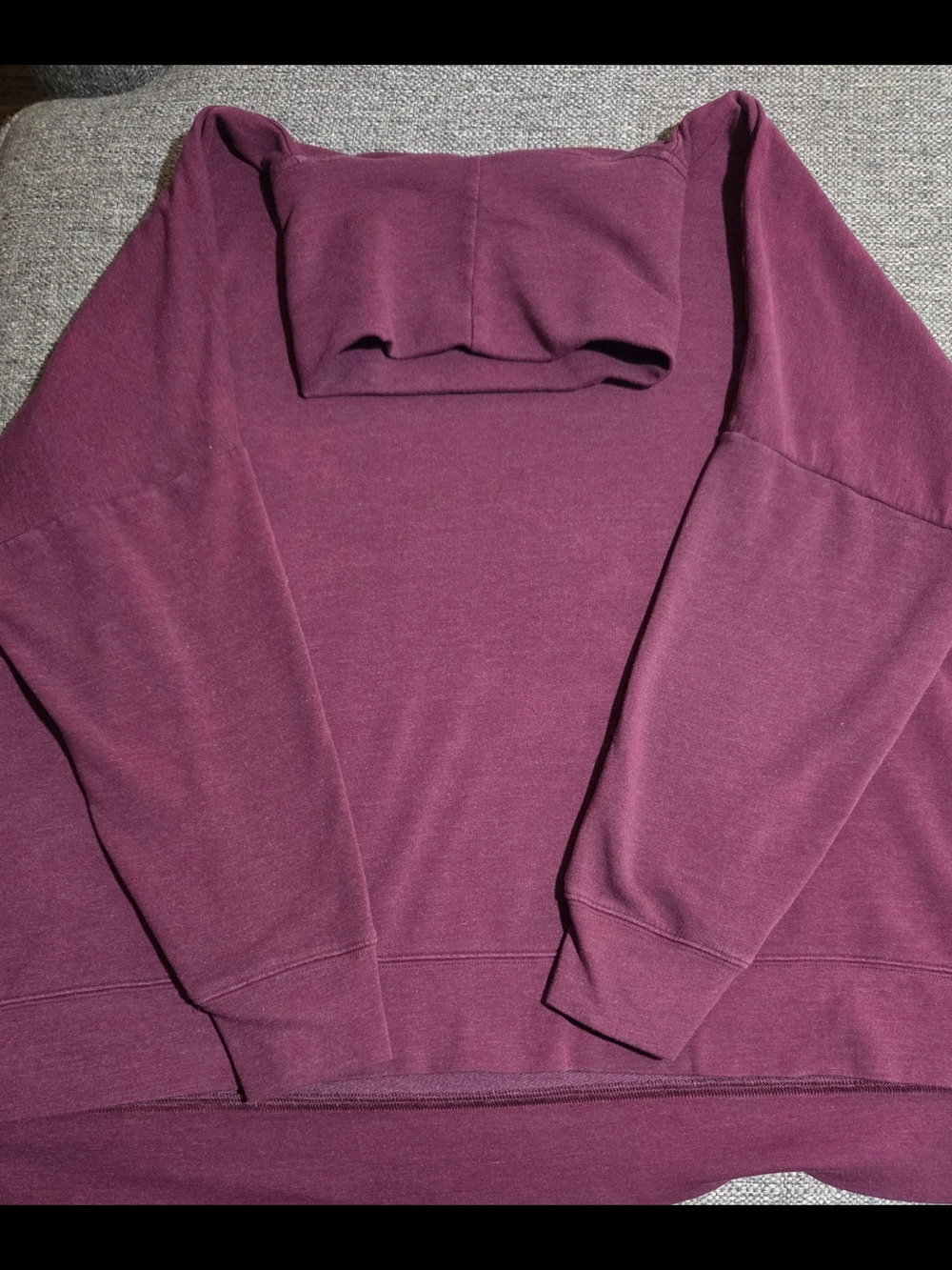PINK Victoria's Secret Womens Turtleneck Sweatshirt in Wine